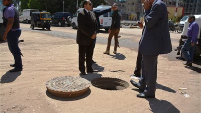 محافظ سوهاج: إحالة مسئولى وحدة المنشأة المحلية وشركة المياه للتحقيق
