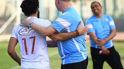  شاهد.. ماكليش يحتفل بهدف مرسى ويقول له انتظر المزيد منك