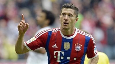 ليفاندوفسكي يحسم موقفه مع بايرن ميونيخ