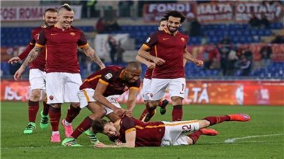 صلاح ينافس ناينجولان والشعراوى على جائزة لاعب الشهر فى روما