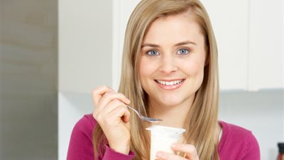 مناعتك أقوى مع كوب زبادي قبل النوم